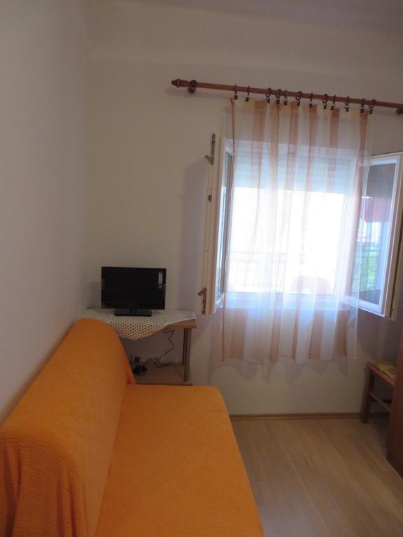 Apartment Cvita Biograd Na Moru Δωμάτιο φωτογραφία