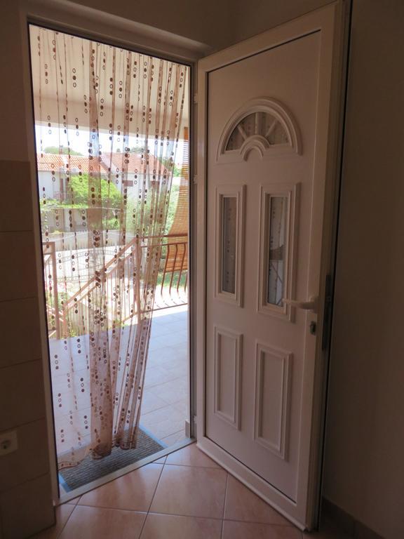 Apartment Cvita Biograd Na Moru Δωμάτιο φωτογραφία