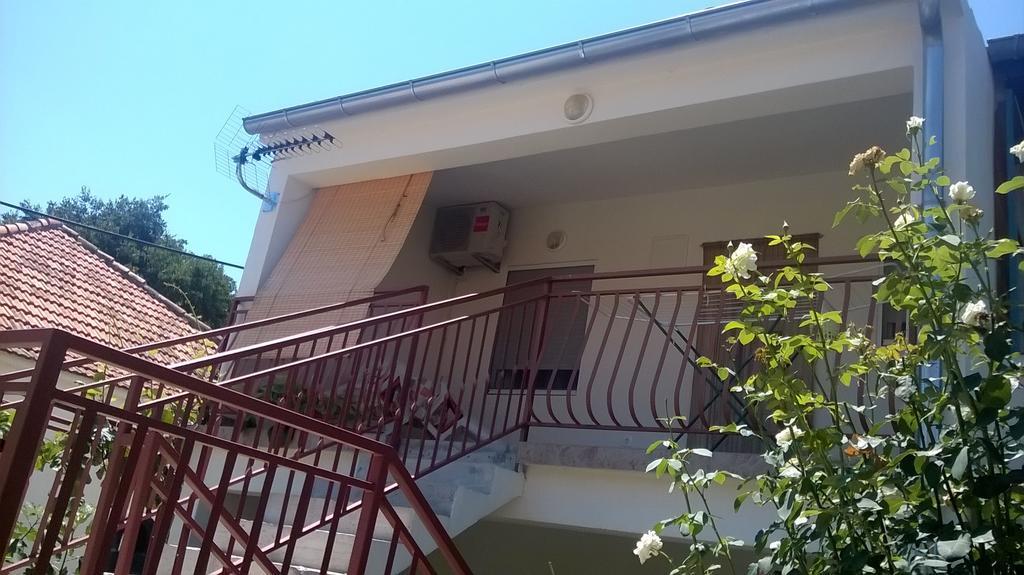 Apartment Cvita Biograd Na Moru Δωμάτιο φωτογραφία
