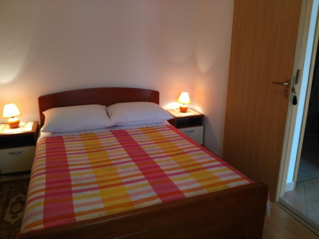 Apartment Cvita Biograd Na Moru Εξωτερικό φωτογραφία